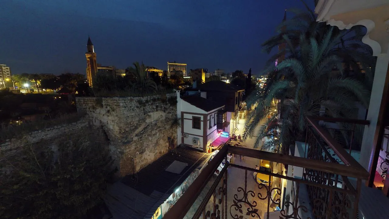Patron Hotel Antalya 2*,